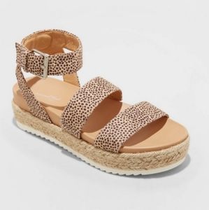 Universal Thread Annie Sandals Sz 11